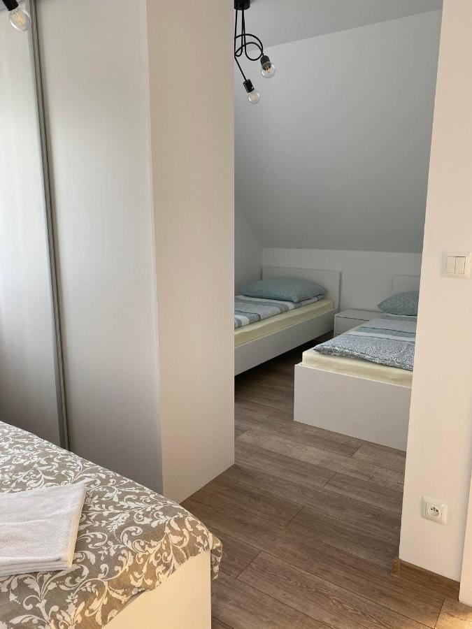 Apartamento Dom na Borówkowym Wzgórzu Palesnica Exterior foto